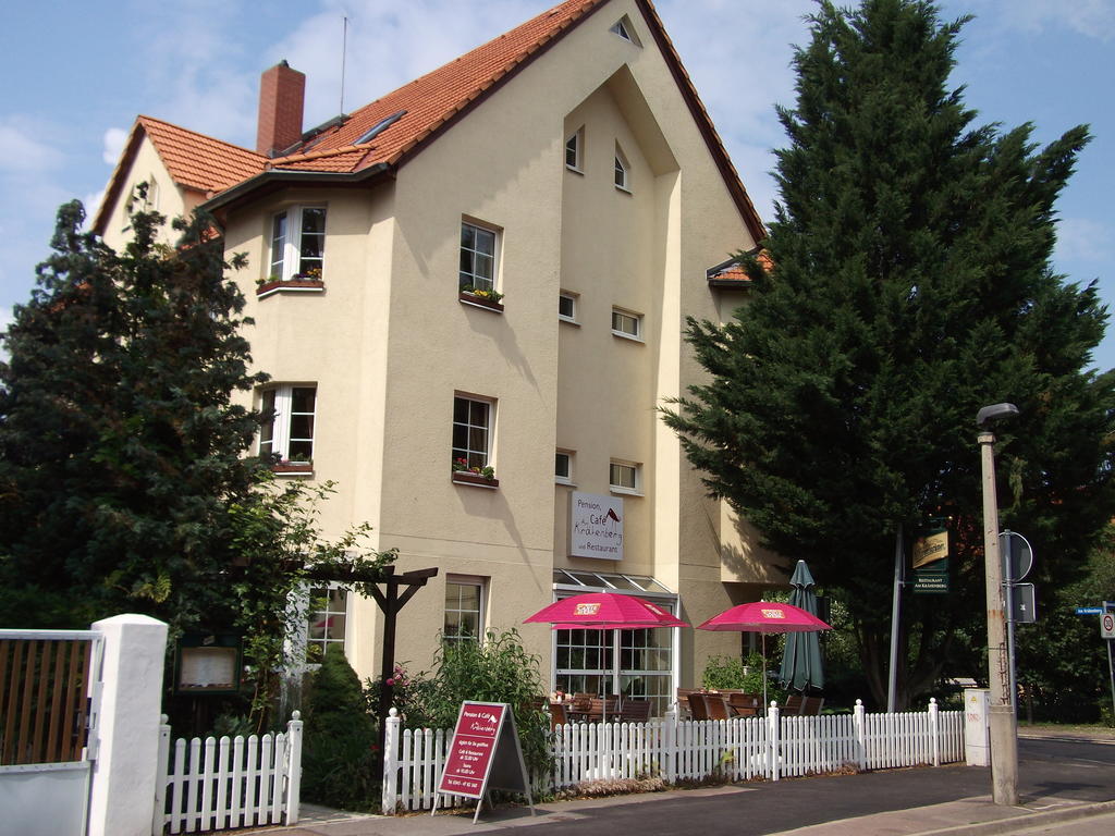 Pension & Cafe Am Kraehenberg Halle  المظهر الخارجي الصورة